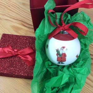 Holiday Ornament NWOT